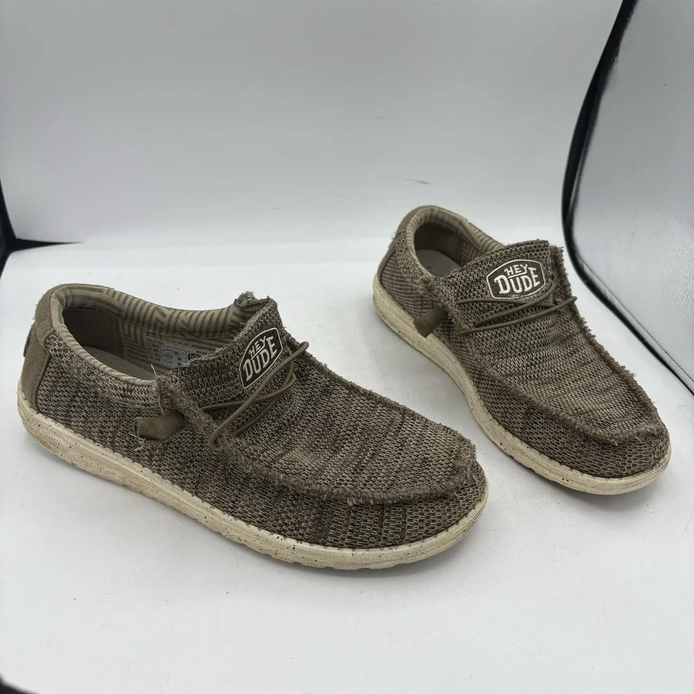 Hey Dude Shoes Mens Size 10 Wally Sox Brown Tan Knit‎ Casual Loafers